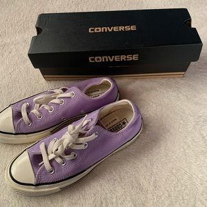 NEW Lavender  Converse